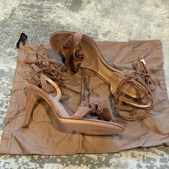 Gianvito Rossi Flora 85 Ruffled Suede Sandals size 38